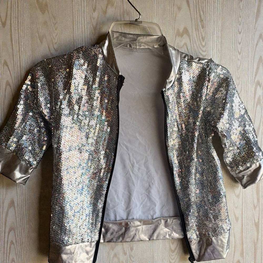 Weissman Girls Silver Holographic Sequin Jacket Dance Costume Size 1C (Y7/8) EUC - Picture 4 of 11